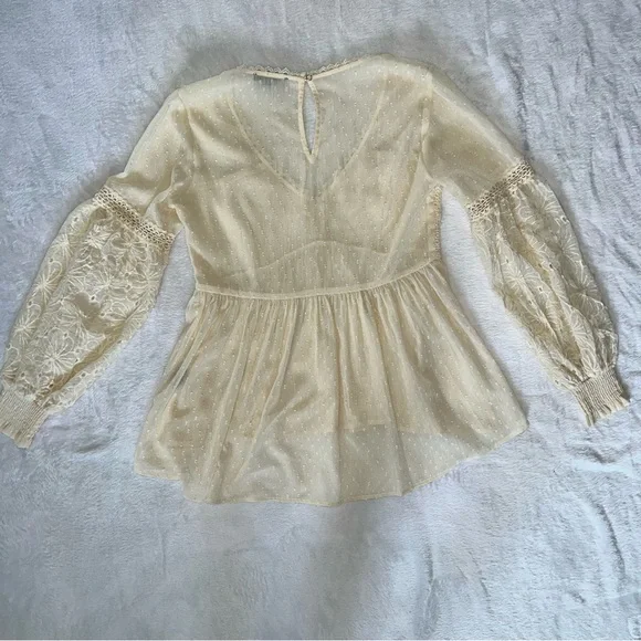 Vici Cream Lace Detail Blouse - Picture 6 of 7